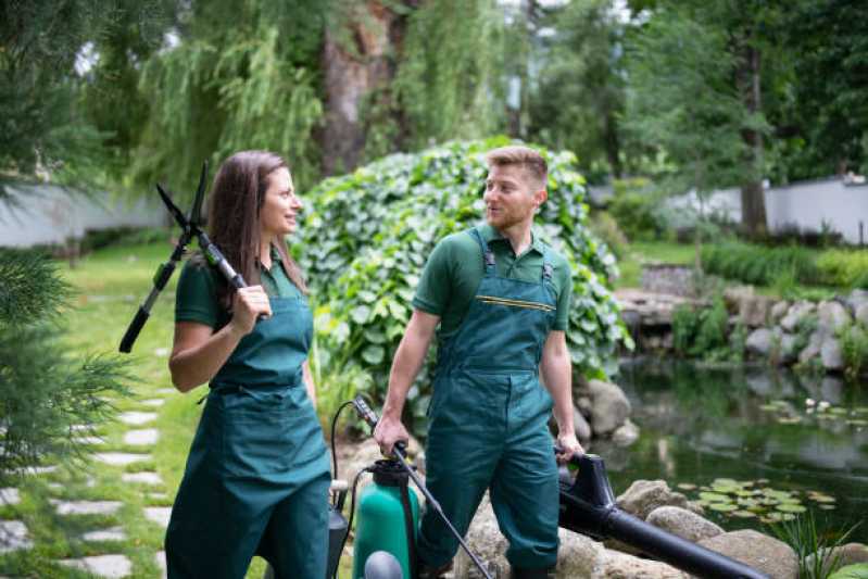 Preço de Serviço de Limpeza de Terrenos e Jardins Embu Guaçú - Serviço de Limpeza de Jardim Vertical