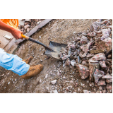 empresa de limpeza de terreno com retroescavadeira Vila Medeiros